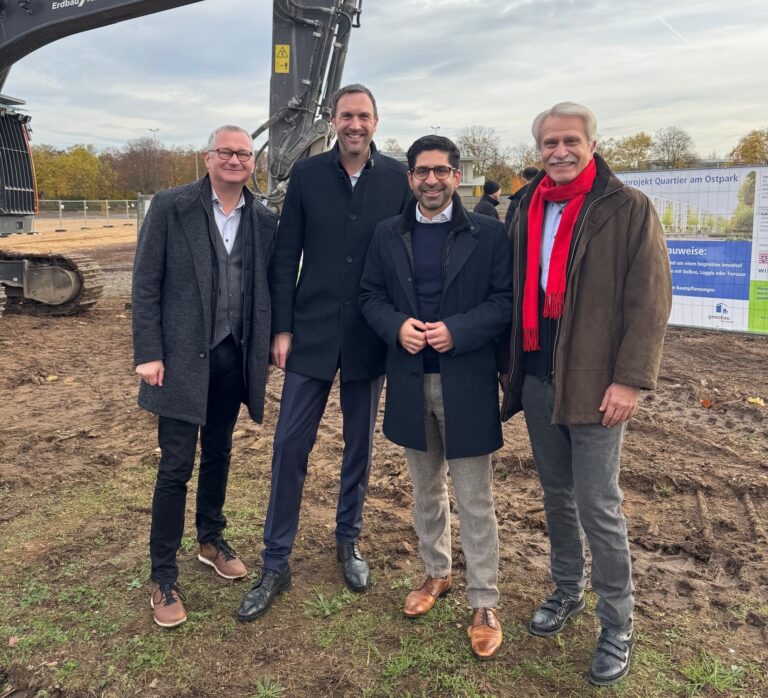 Gruppenbild Spatenstich gewobau Rüsselsheim 2025